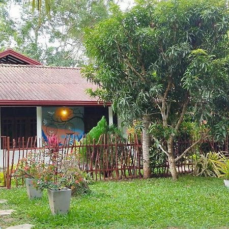 Eco Nest Marakolliya Bed & Breakfast Tangalle Bagian luar foto