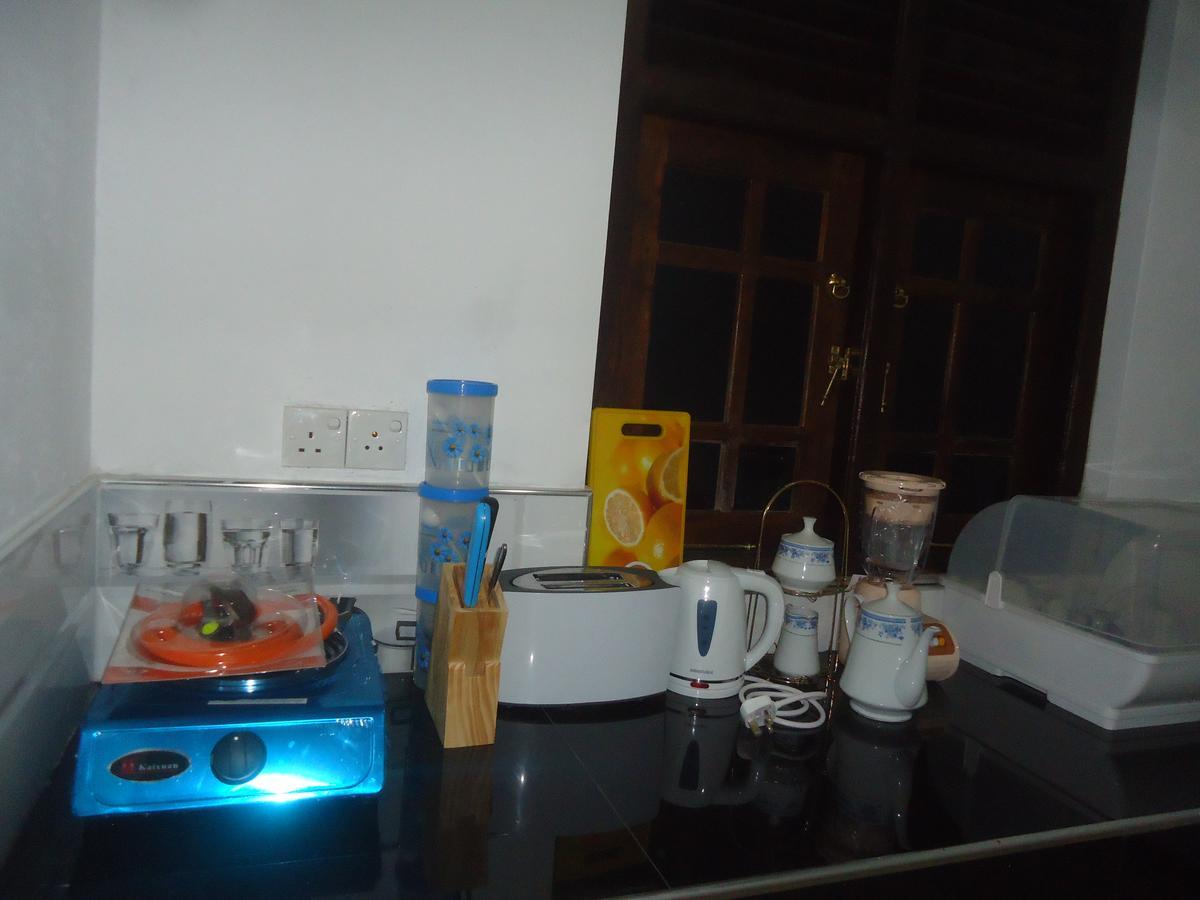 Eco Nest Marakolliya Bed & Breakfast Tangalle Bagian luar foto